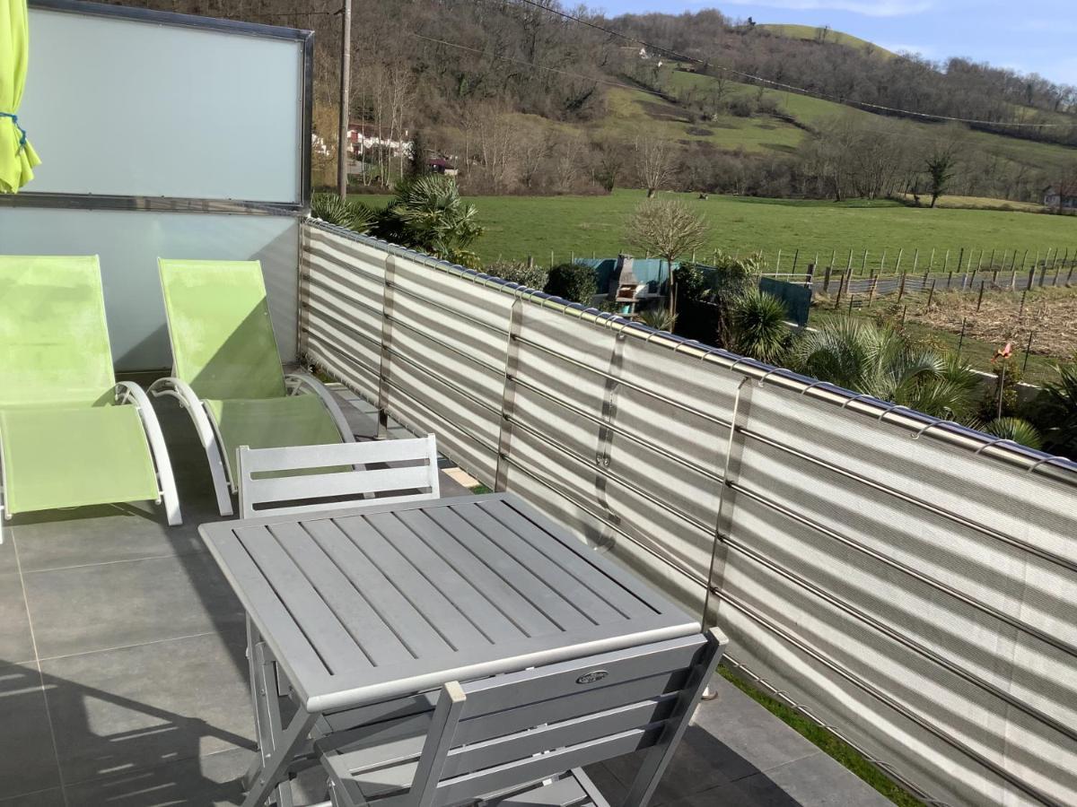 סן-ז'אן-פייה-דה-פור Gites Vue Montagne St Jean Pied De Port Pays Basque מראה חיצוני תמונה