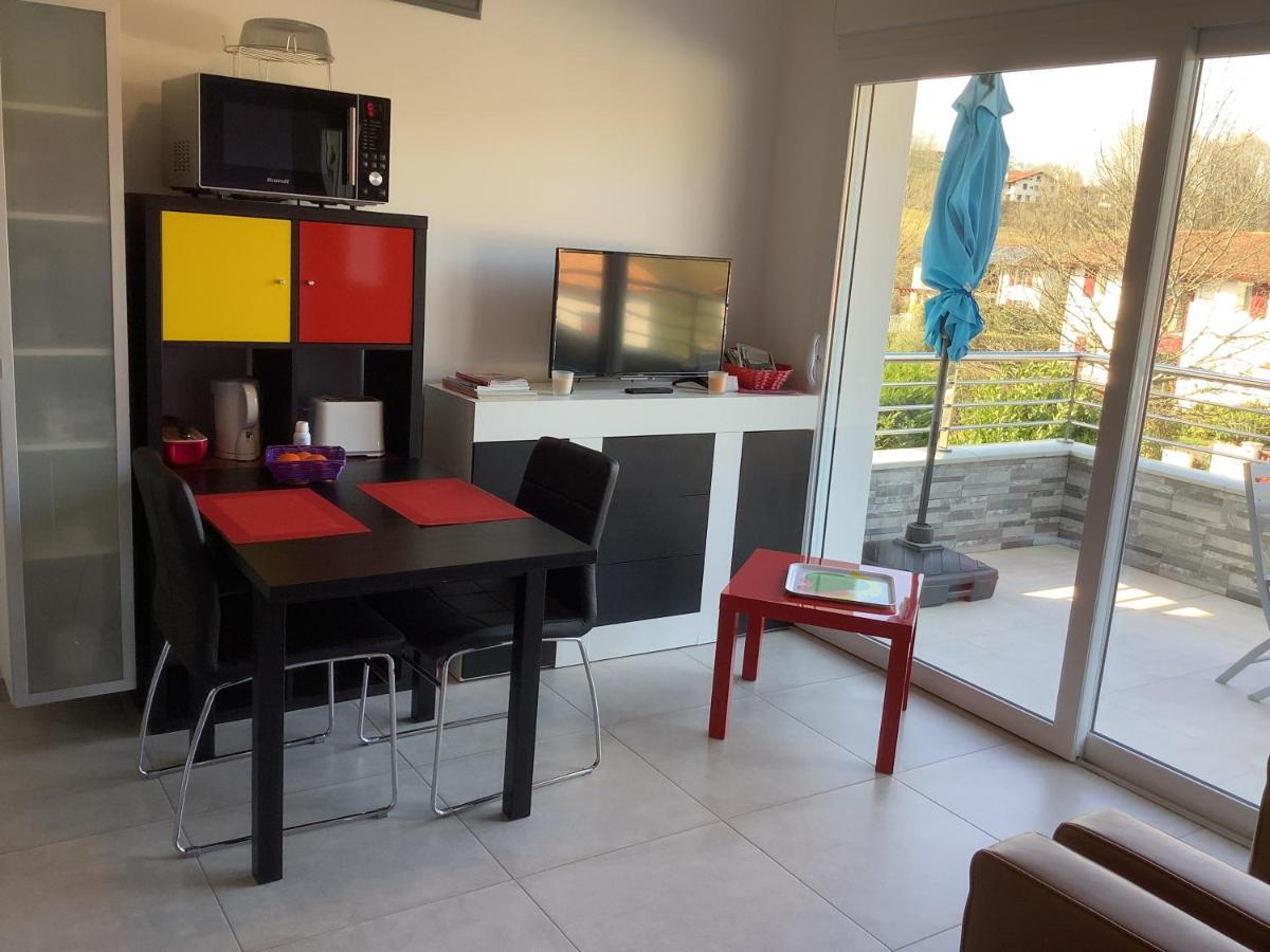 סן-ז'אן-פייה-דה-פור Gites Vue Montagne St Jean Pied De Port Pays Basque מראה חיצוני תמונה